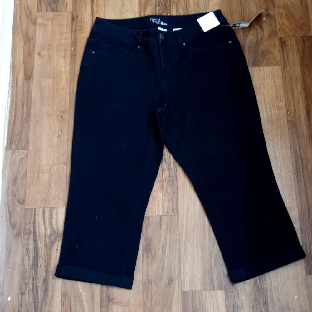 Black Time and Tru Mid-rise Capri